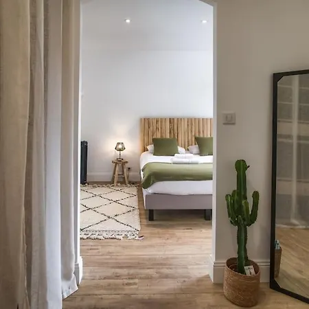 Proche Du Bassin -piscine Villa