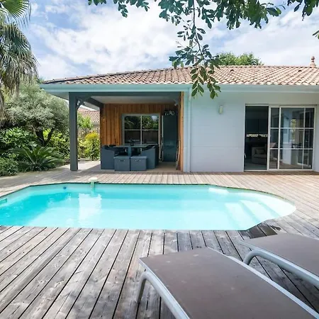 Proche Du Bassin -piscine Villa