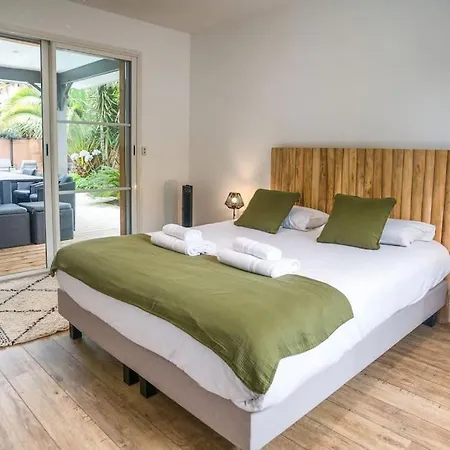 فيلة Proche Du Bassin -piscine غوجان-ميستراس