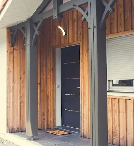 Proche Du Bassin -piscine