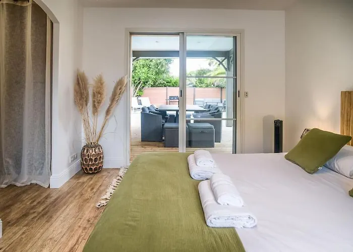 Proche Du Bassin -piscine * Gujan-Mestras