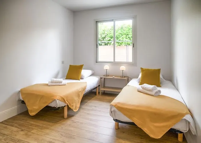 Proche Du Bassin -piscine Villa