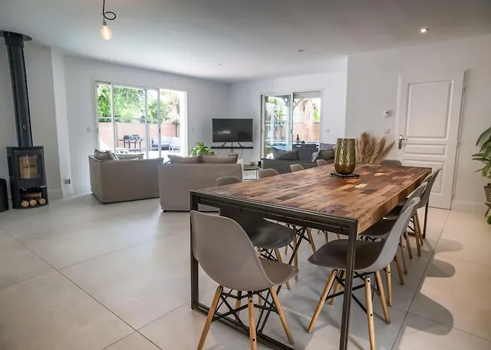 Proche Du Bassin -piscine Gujan-Mestras